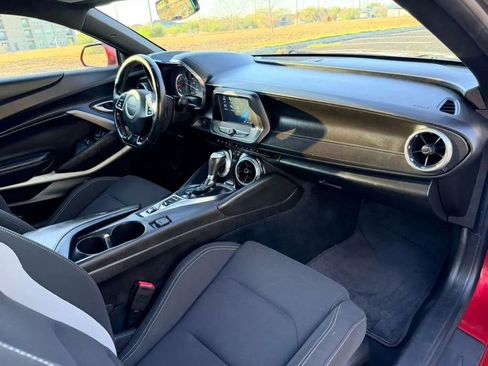 Used 2018 Chevrolet Camaro LT w/ RS Package image 18