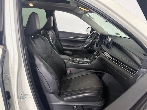 Used 2023 INFINITI QX60 Sensory w/ Cargo Package FWD image 28