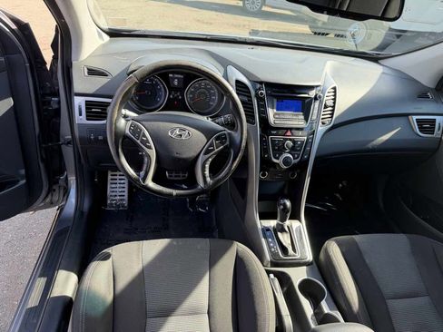 Used 2016 Hyundai Elantra GT w/ Option Group 02 image 17