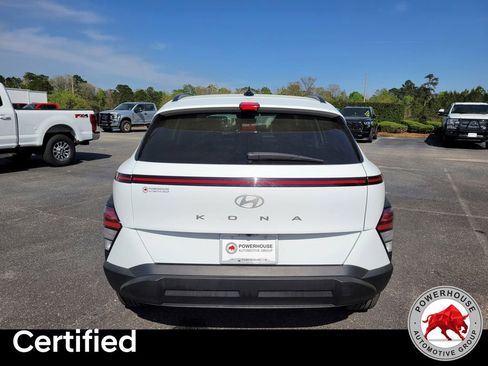 Used 2024 Hyundai Kona SEL image 5