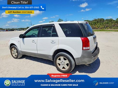 Used 2004 Saturn Vue 2WD V6 image 3
