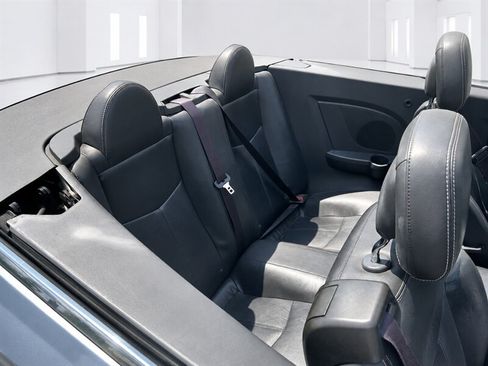 Used 2010 Chrysler Sebring Limited FWD image 10