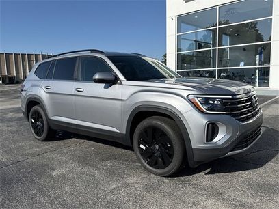 New 2025 Volkswagen Atlas SE
