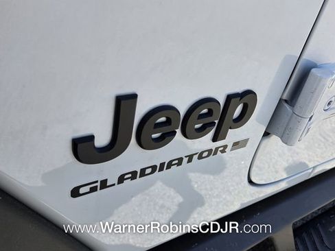 New 2026 Jeep Gladiator Sport image 18