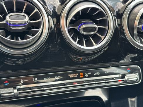 Used 2020 Mercedes-Benz CLA 250 image 26