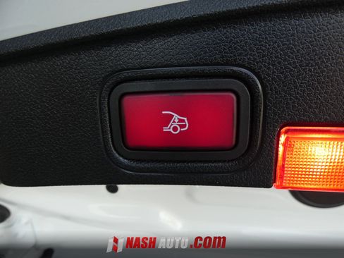 Used 2020 Mercedes-Benz C 300 Cabriolet image 69