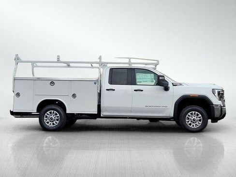New 2026 GMC Sierra 2500 Pro w/ Convenience Package image 4