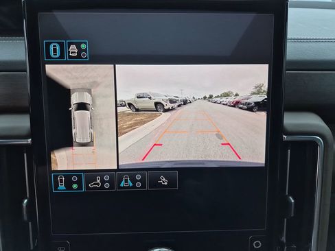 Certified 2025 GMC Yukon Denali Ultimate AWD/4WD image 27