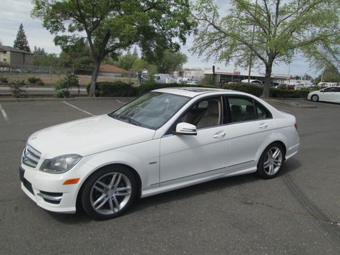 Used 2012 Mercedes-Benz C 250 Sedan image 1