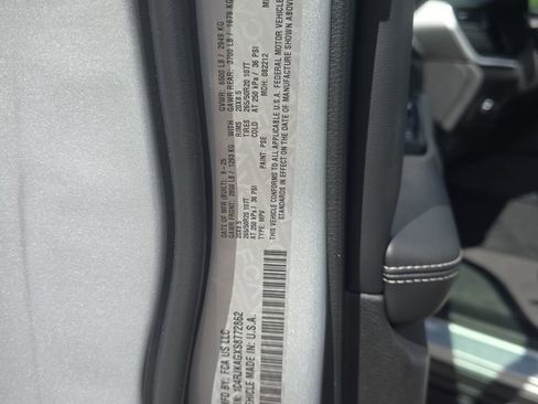 New 2025 Jeep Grand Cherokee L Laredo image 29