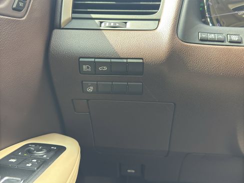 Used 2019 Lexus RX 350 FWD w/ Premium Package image 24