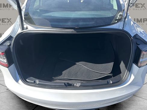 Used 2021 Tesla Model 3 Standard Range Plus image 29