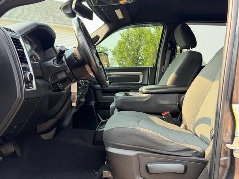 Used 2022 RAM 1500 Warlock AWD/4WD image 12