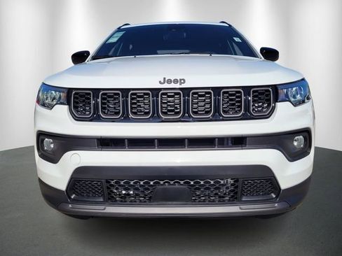New 2026 Jeep Compass Latitude image 2