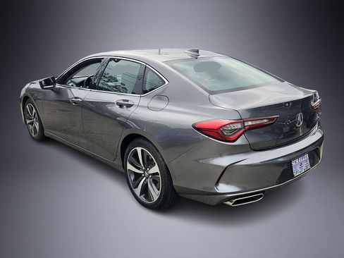 Used 2025 Acura TLX w/ Technology Package FWD image 4