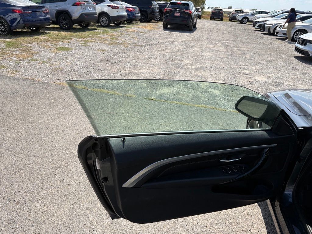 Used 2018 BMW 430i Convertible RWD image 16
