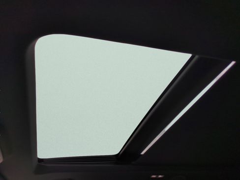 Used 2021 Ford Explorer ST w/ Equipment Group 401A AWD/4WD image 16