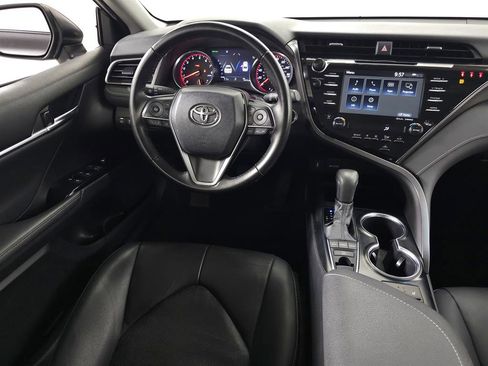 Used 2019 Toyota Camry XSE image 16