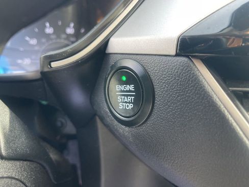 Used 2021 Ford Escape SE w/ Cold Weather Package image 22