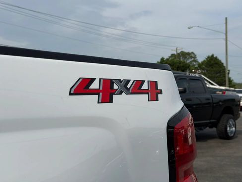 Used 2019 Chevrolet Silverado 2500 LT AWD/4WD image 14