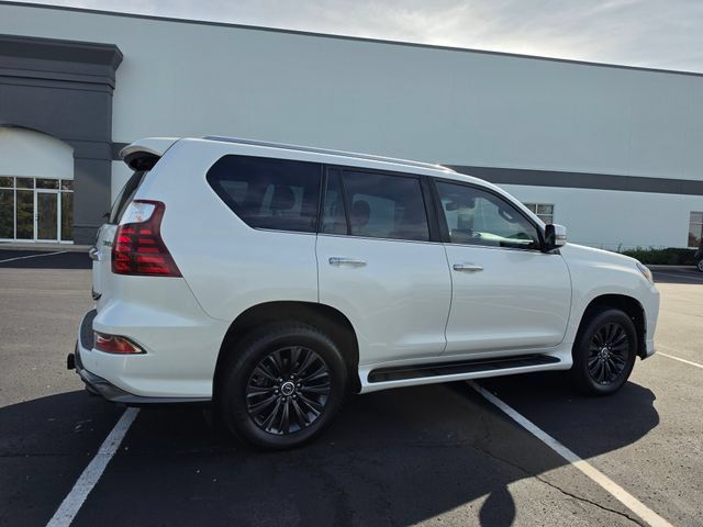 Used 2022 Lexus GX 460 Premium w/ Accessory Package AWD/4WD image 5