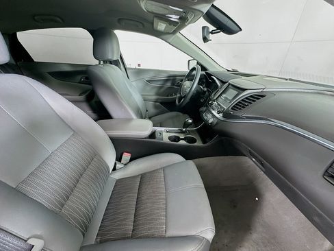 Used 2017 Chevrolet Impala LS image 27