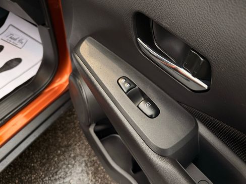 Used 2023 Nissan Kicks SV image 14