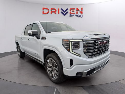 New 2026 GMC Sierra 1500 Denali w/ Denali Reserve Package AWD/4WD image 7