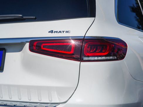 Used 2022 Mercedes-Benz GLS 450 4MATIC image 7
