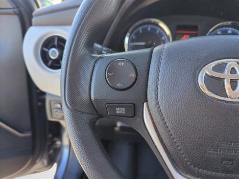 Used 2019 Toyota Corolla LE image 15