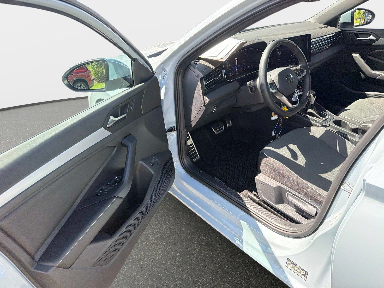Used 2026 Volkswagen Jetta Sport FWD image 16