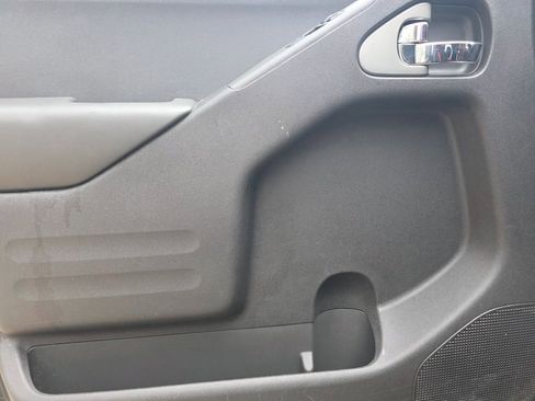 Used 2016 Nissan Frontier Desert Runner image 13