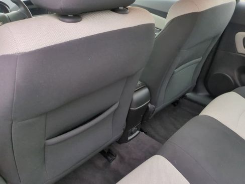 Used 2011 Chevrolet Cruze LS image 18