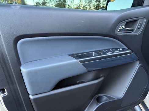 Used 2022 Chevrolet Colorado Z71 image 11