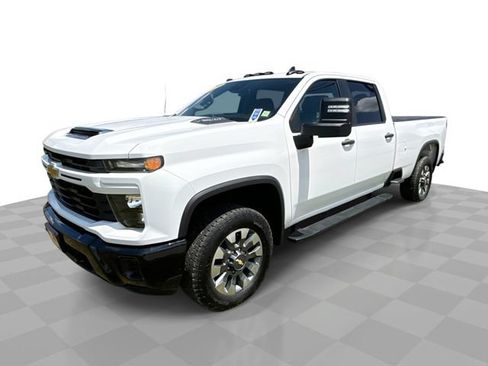 Used 2024 Chevrolet Silverado 2500 Custom w/ Custom Value Package AWD/4WD image 1
