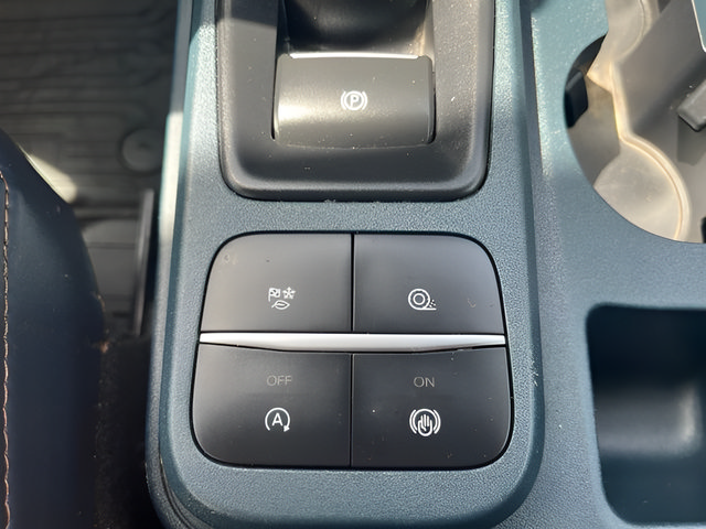Used 2022 Ford Maverick Lariat w/ Lariat Luxury Package FWD image 30