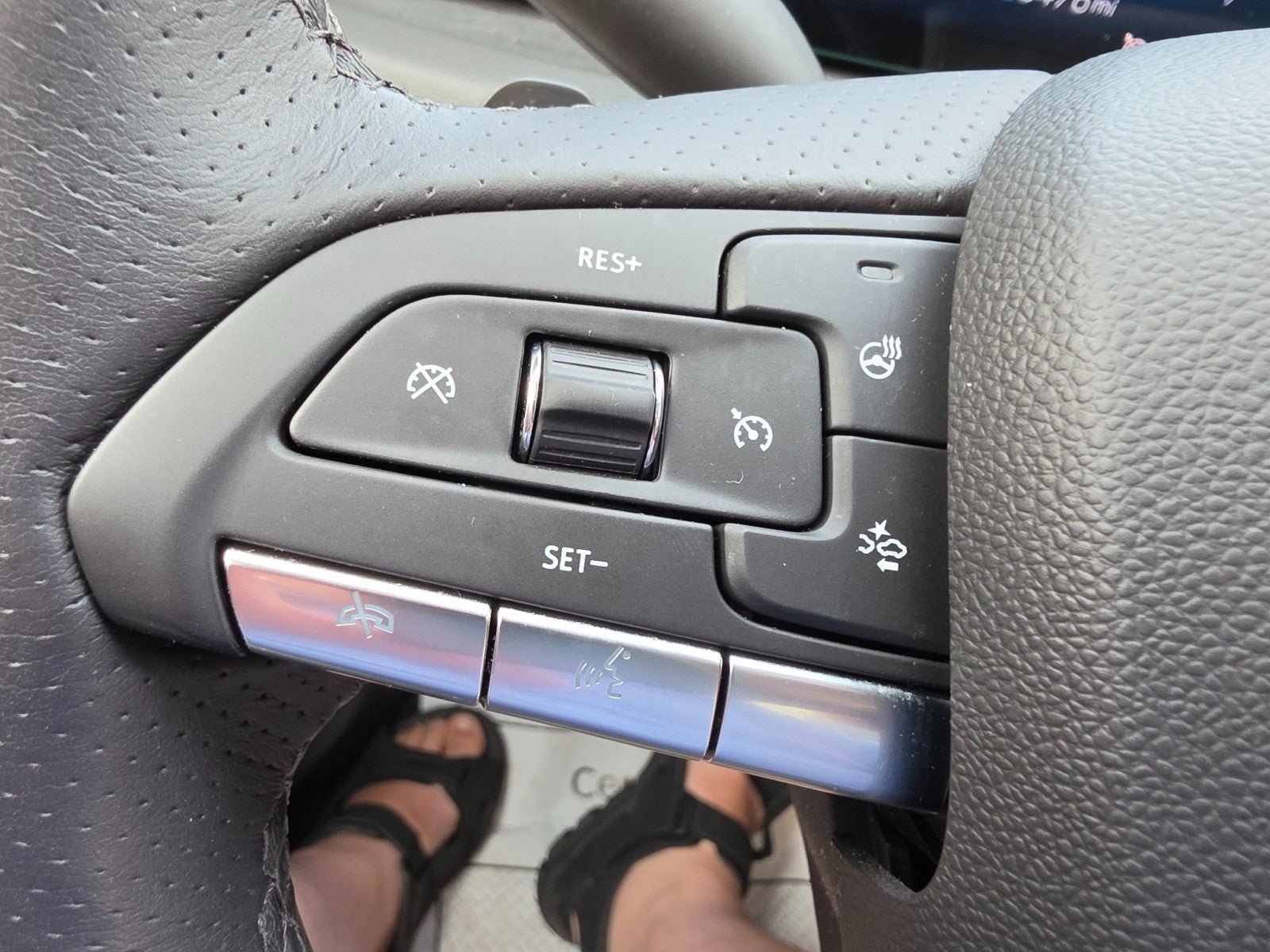 Used 2024 Cadillac XT4 Sport AWD/4WD image 42