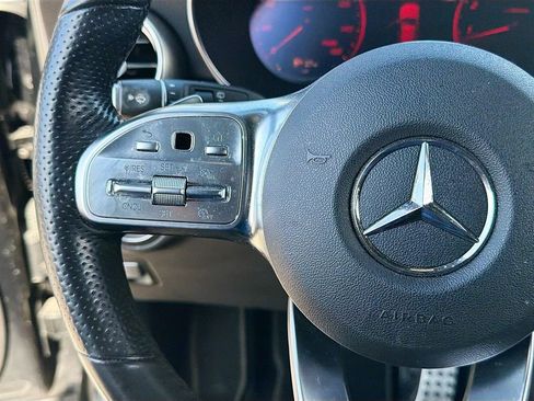 Used 2022 Mercedes-Benz GLC 300 image 36