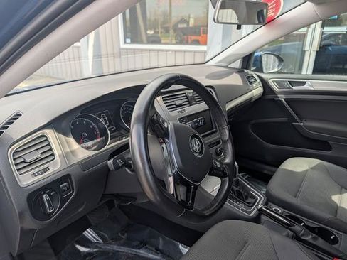 Used 2016 Volkswagen Golf S FWD image 9