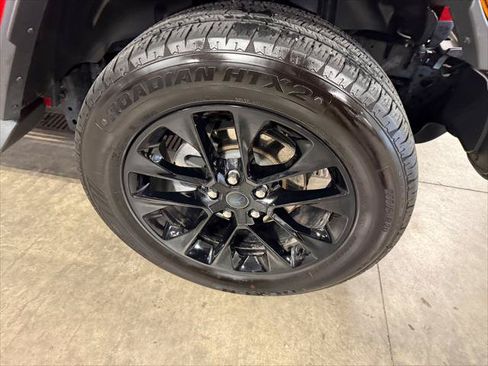 Certified 2025 Jeep Wrangler Unlimited Sahara AWD/4WD image 5