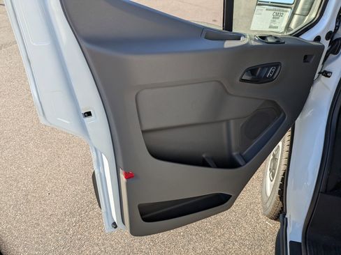 New 2026 Ford Transit 250 148 Medium Roof RWD image 15