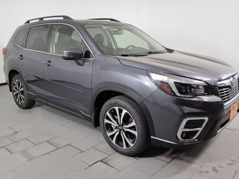 Used 2021 Subaru Forester Limited image 3