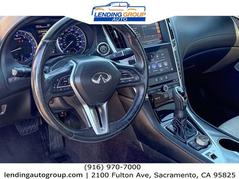 Used 2017 INFINITI Q60 2.0t w/ Premium Plus Package 2.0T RWD image 11