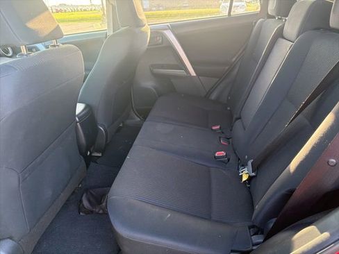 Used 2016 Toyota RAV4 LE FWD image 14