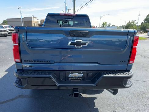Used 2025 Chevrolet Silverado 2500 LTZ w/ LTZ Plus Package AWD/4WD image 7