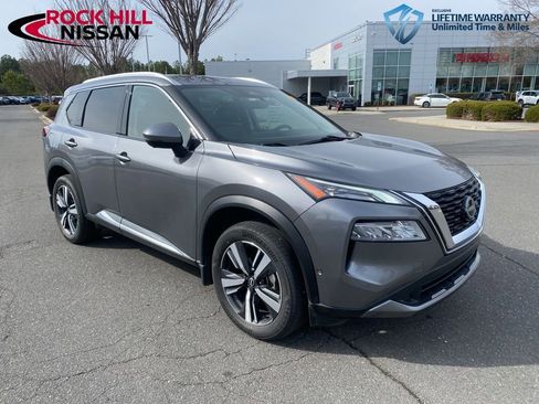 Used 2023 Nissan Rogue SL w/ SL Premium Package image 1