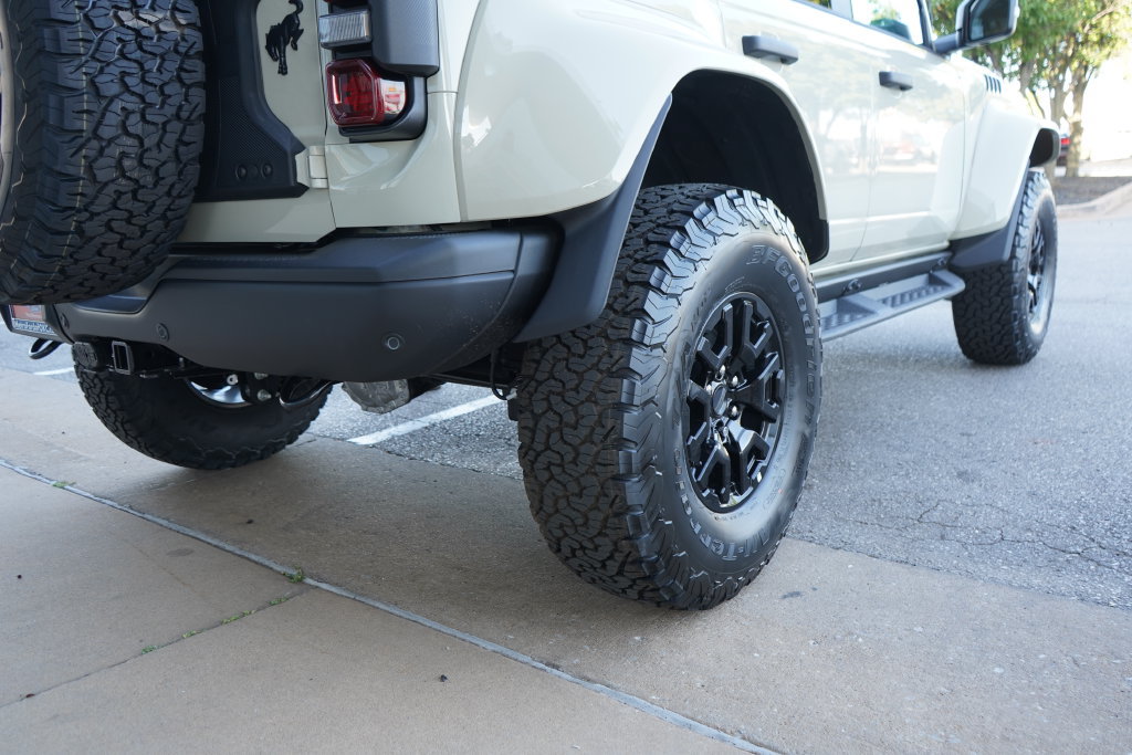 New 2026 Ford Bronco Raptor AWD/4WD image 11