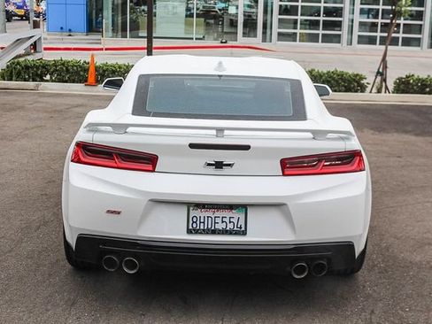 Used 2018 Chevrolet Camaro SS RWD image 6