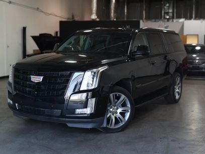 Used 2019 Cadillac Escalade ESV Luxury