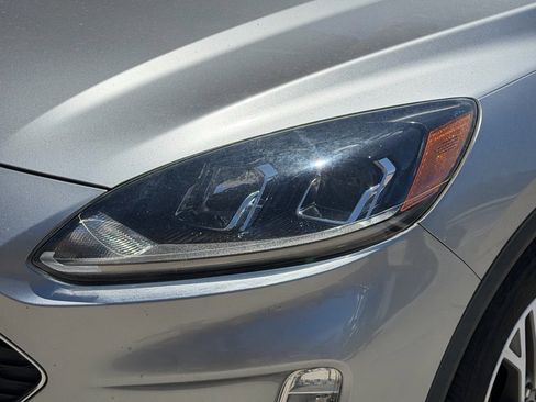Used 2022 Ford Escape SEL FWD image 10